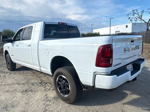 Used 2025 RAM 2500 Laramie AWD/4WD image 7