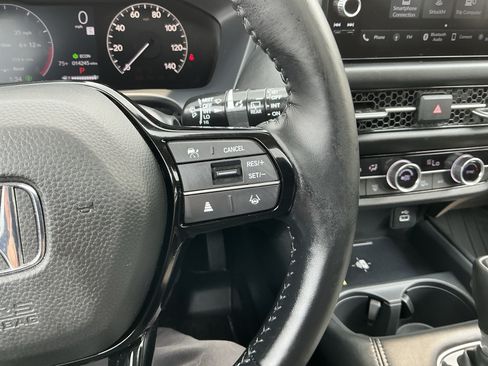 Used 2025 Honda HR-V EX-L image 18