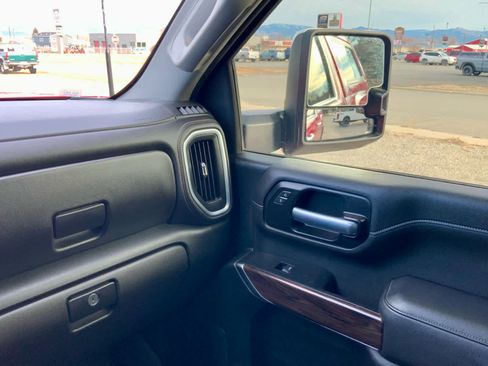 Used 2021 GMC Sierra 3500 SLT w/ SLT Convenience Package image 37