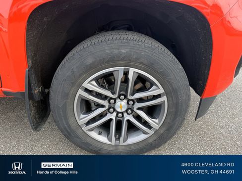 Used 2021 Chevrolet Colorado W/T w/ Custom Special Edition AWD/4WD image 4