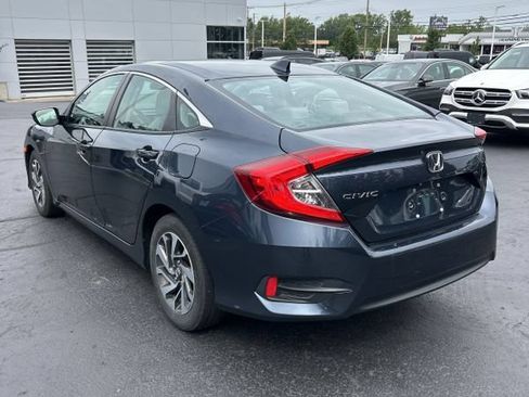 Used 2017 Honda Civic EX image 3