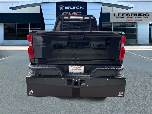 Used 2024 Chevrolet Silverado 2500 ZR2 w/ Technology Package image 6