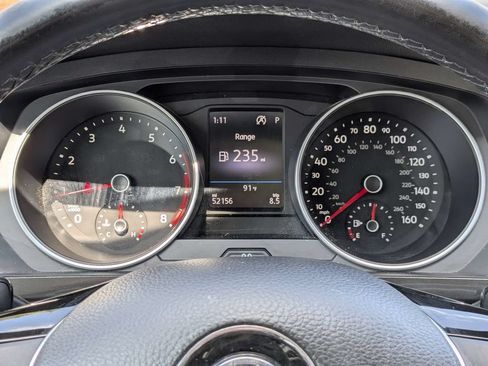 Used 2018 Volkswagen Tiguan SEL FWD image 41