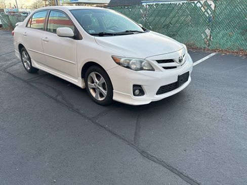 Used 2012 Toyota Corolla S image 7
