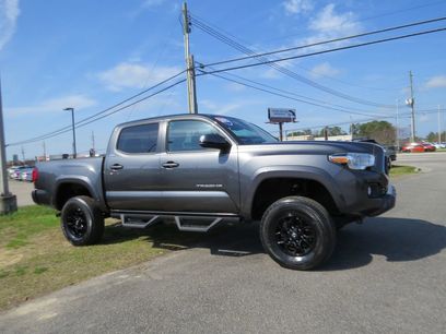 Used 2022 Toyota Tacoma SR5 w/ Technology Package
