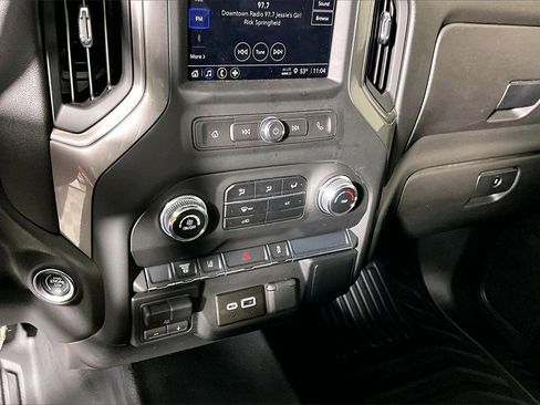 Used 2025 GMC Sierra 2500 Pro image 24