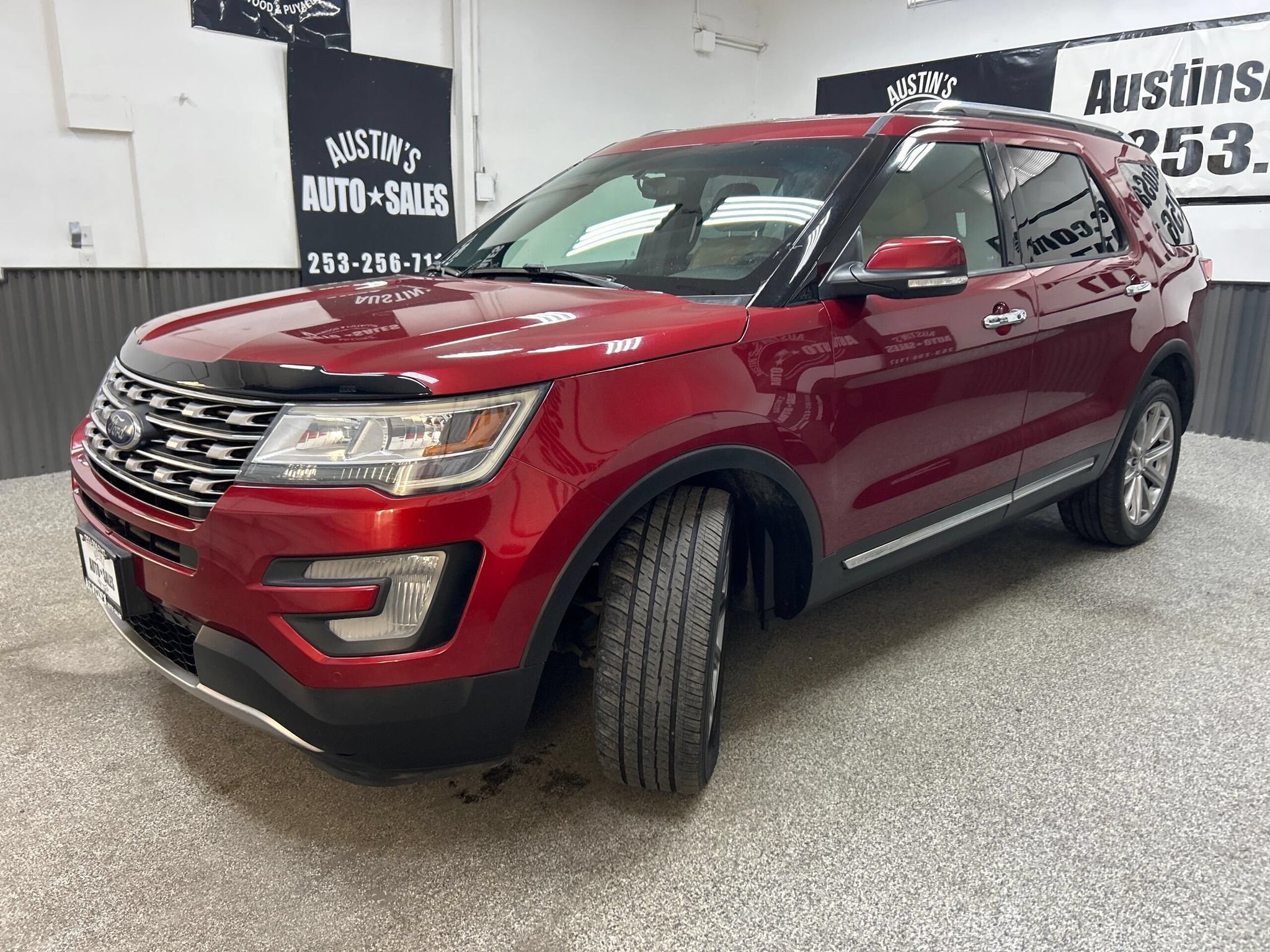 Used 2017 Ford Explorer Limited AWD/4WD image 4