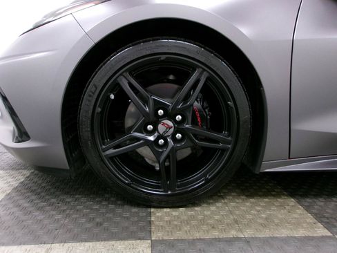 Used 2025 Chevrolet Corvette Stingray Coupe w/ 1LT RWD image 24