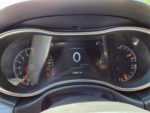 Used 2022 Jeep Grand Cherokee Laredo E AWD/4WD image 25