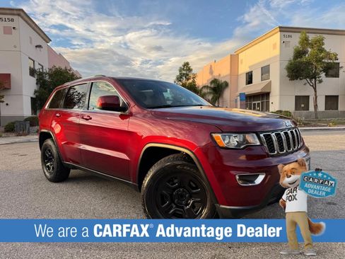 Used 2020 Jeep Grand Cherokee Laredo RWD image 3