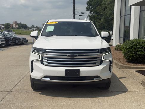 Used 2021 Chevrolet Tahoe High Country w/ Premium Package AWD/4WD image 18