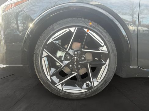 New 2025 Kia K4 GT-Line w/ GT-Line Premium Package FWD image 14