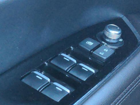 Used 2020 MAZDA CX-5 Signature image 24