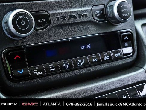 Used 2024 RAM ProMaster 2500 w/ Convenience Group FWD image 15