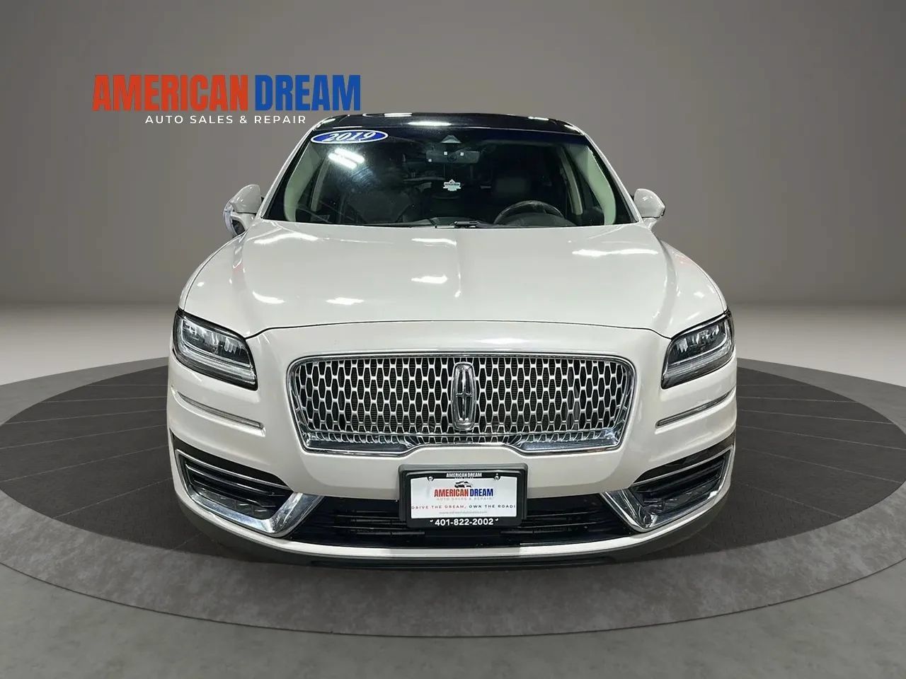 Used 2019 Lincoln Nautilus Select AWD/4WD image 8