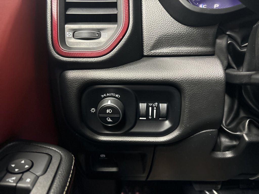 Used 2025 RAM 1500 Rebel AWD/4WD image 33