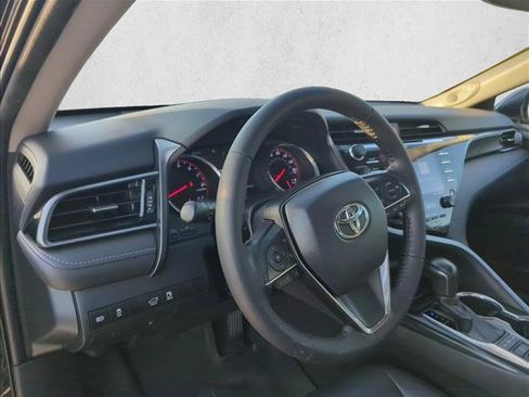 Used 2019 Toyota Camry XSE FWD image 13