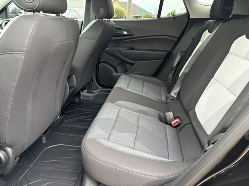 New 2026 Chevrolet Trax LS w/ LS Convenience Package FWD image 14