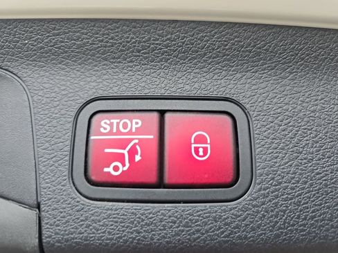 Certified 2024 Mercedes-Benz GLS 450 4MATIC image 14