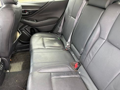 Used 2022 Subaru Outback Limited AWD/4WD image 11