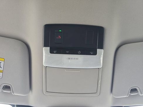 New 2026 Nissan Pathfinder SL FWD image 7