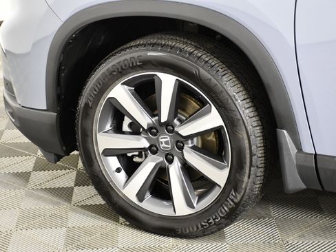 Certified 2025 Honda Pilot Touring image 54