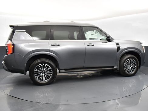 New 2025 Nissan Armada SL w/ Captain's Chari Seat Package image 8