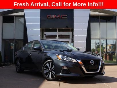 Used 2022 Nissan Altima 2.5 SV