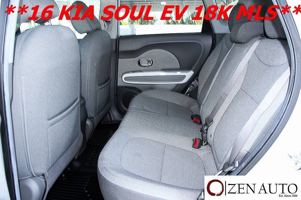 Used 2016 Kia Soul EV FWD image 27