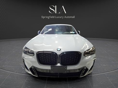 Used 2025 BMW X4 xDrive30i w/ Premium Package AWD/4WD image 2