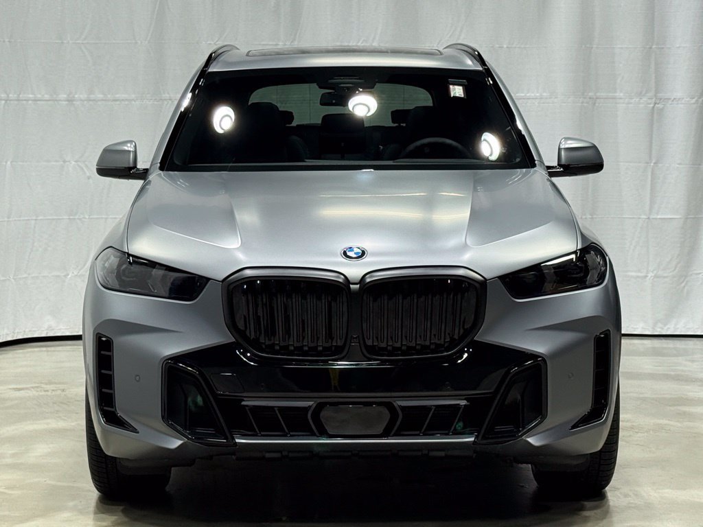 Used 2026 BMW X5 xDrive40i w/ M Sport Package AWD/4WD image 2