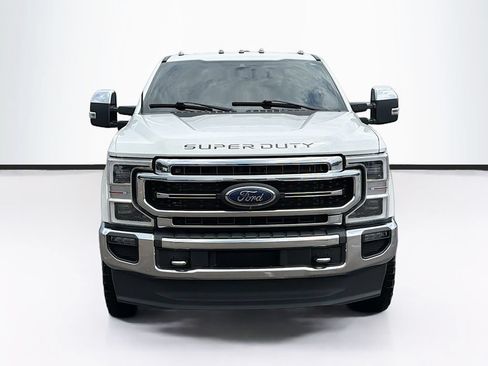 Used 2022 Ford F250 Lariat w/ Lariat Ultimate Package AWD/4WD image 2