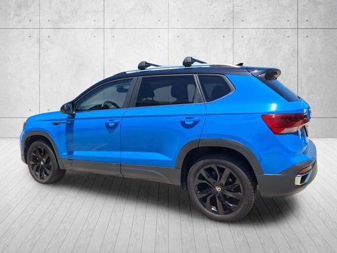 Certified 2024 Volkswagen Taos SE w/ Panoramic Sunroof Package FWD image 7