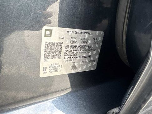 Used 2020 Chevrolet Suburban LT image 30