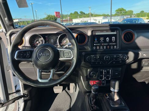 Used 2022 Jeep Gladiator Mojave w/ LED Lighting Group AWD/4WD image 22