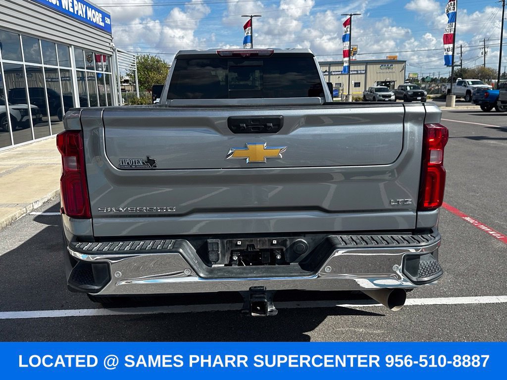 Used 2024 Chevrolet Silverado 3500 LTZ w/ LTZ Plus Package AWD/4WD image 9