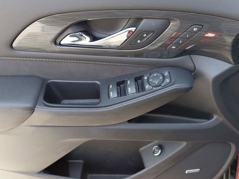 Used 2022 Chevrolet Traverse High Country image 28