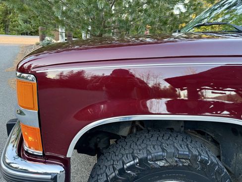 Used 1994 Chevrolet Suburban 4WD image 87