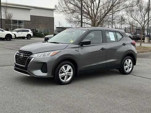 Certified 2024 Nissan Kicks S image 3
