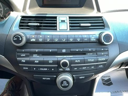 Used 2009 Honda Accord EX image 9