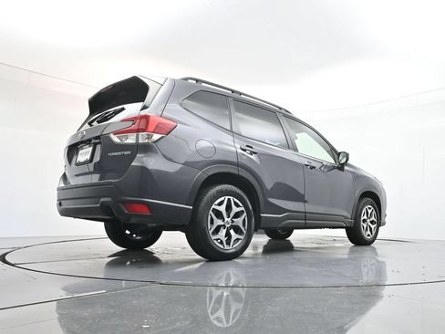 Used 2023 Subaru Forester Premium AWD/4WD image 42