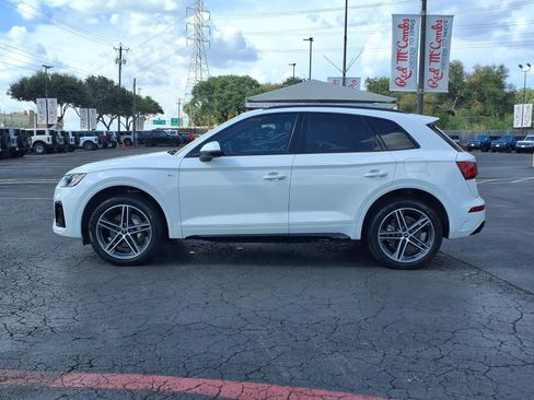Used 2023 Audi Q5 e Premium Plus w/ Premium Plus Package AWD/4WD image 9