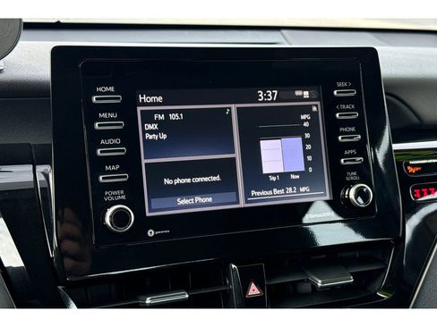 Used 2023 Toyota Camry SE image 18