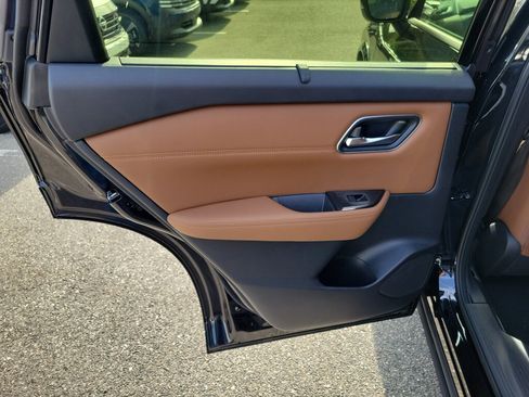 New 2026 Nissan Rogue Platinum AWD/4WD image 15