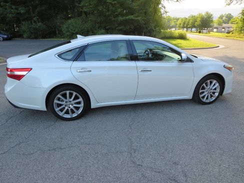 Used 2014 Toyota Avalon Limited image 6