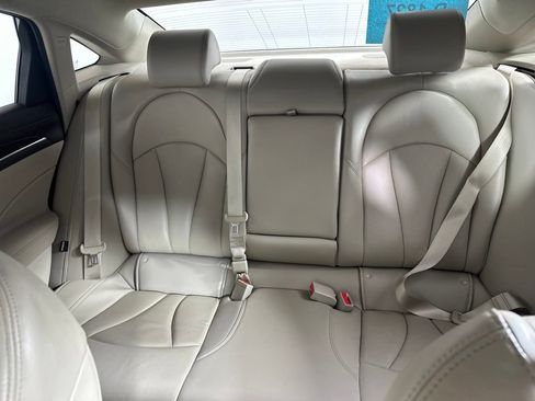 Used 2017 Buick LaCrosse Essence image 25