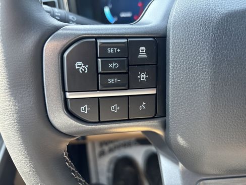 New 2025 Ford F250 Lariat w/ Lariat Ultimate Package AWD/4WD image 36