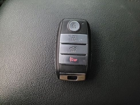 Used 2019 Kia Optima S w/ S Panoramic Sunroof Package image 32