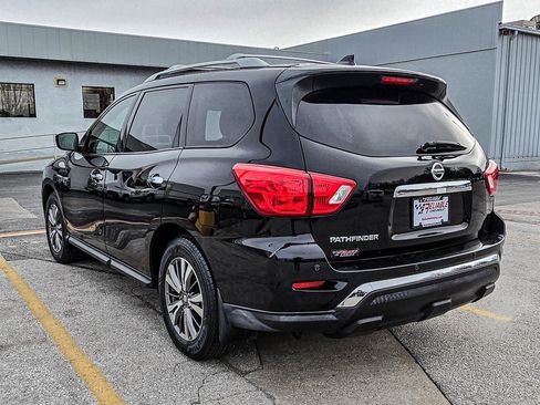 Used 2020 Nissan Pathfinder S image 4