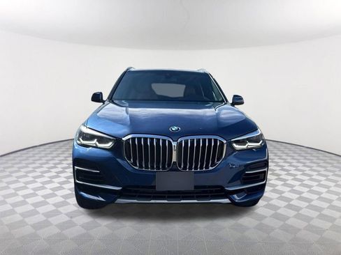 Used 2022 BMW X5 xDrive40i w/ Premium Package image 3